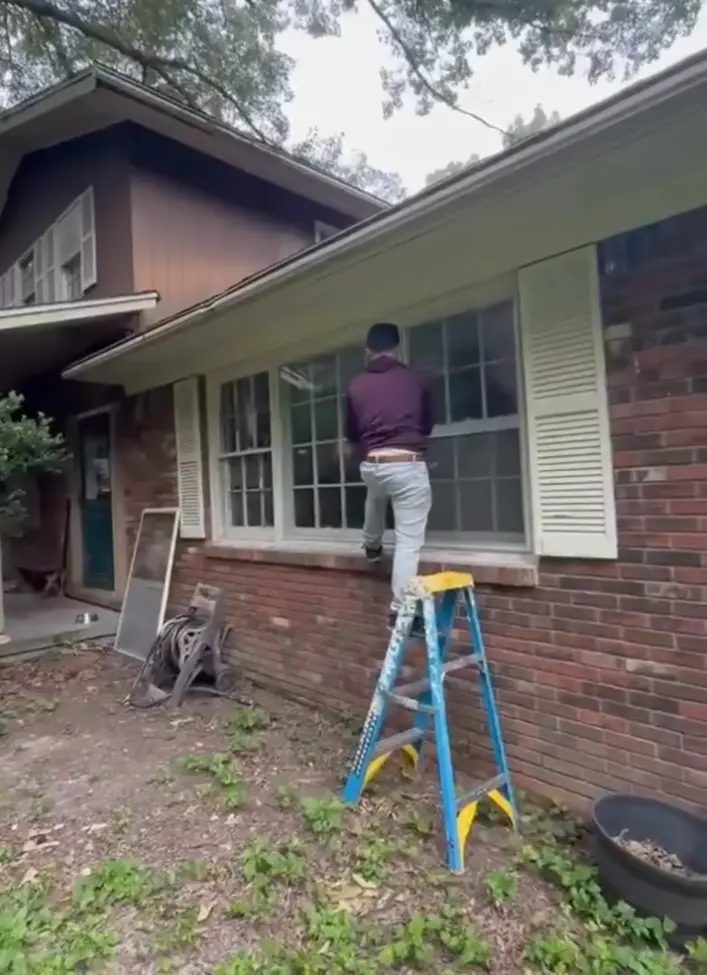 DEM windows and doors team in action